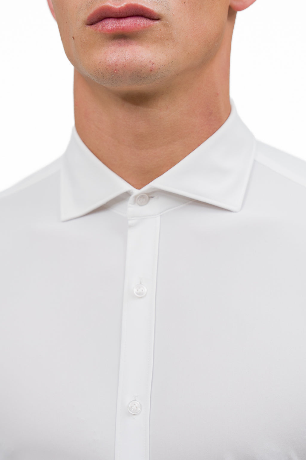 Dynamo shirt in highly breathable technical fabric. Ingram Men’s - White