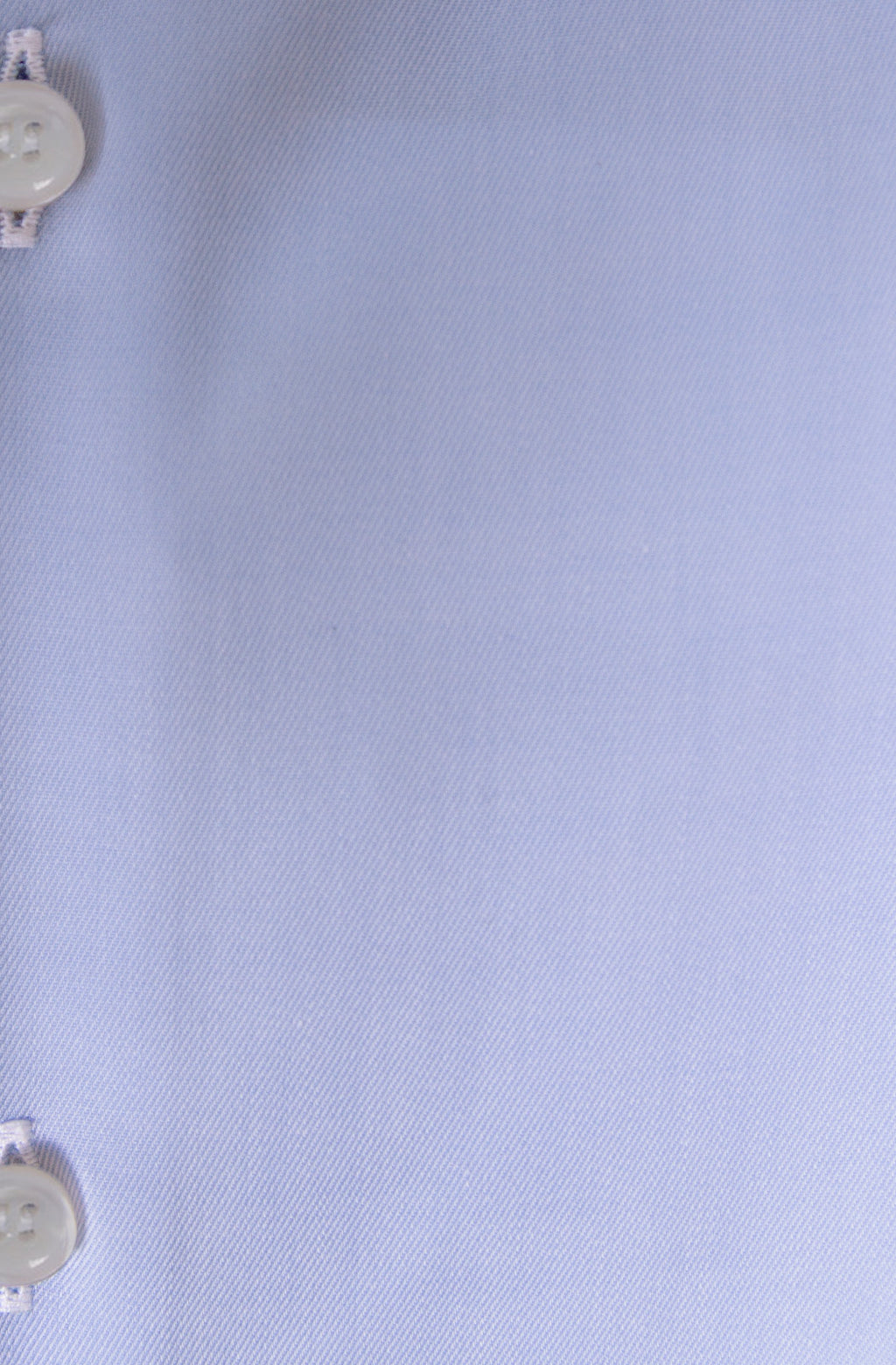 Ingram Man COTTONSTIR shirt in non-iron pure cotton. Compact twill. Available in white and light blue - Light Blue