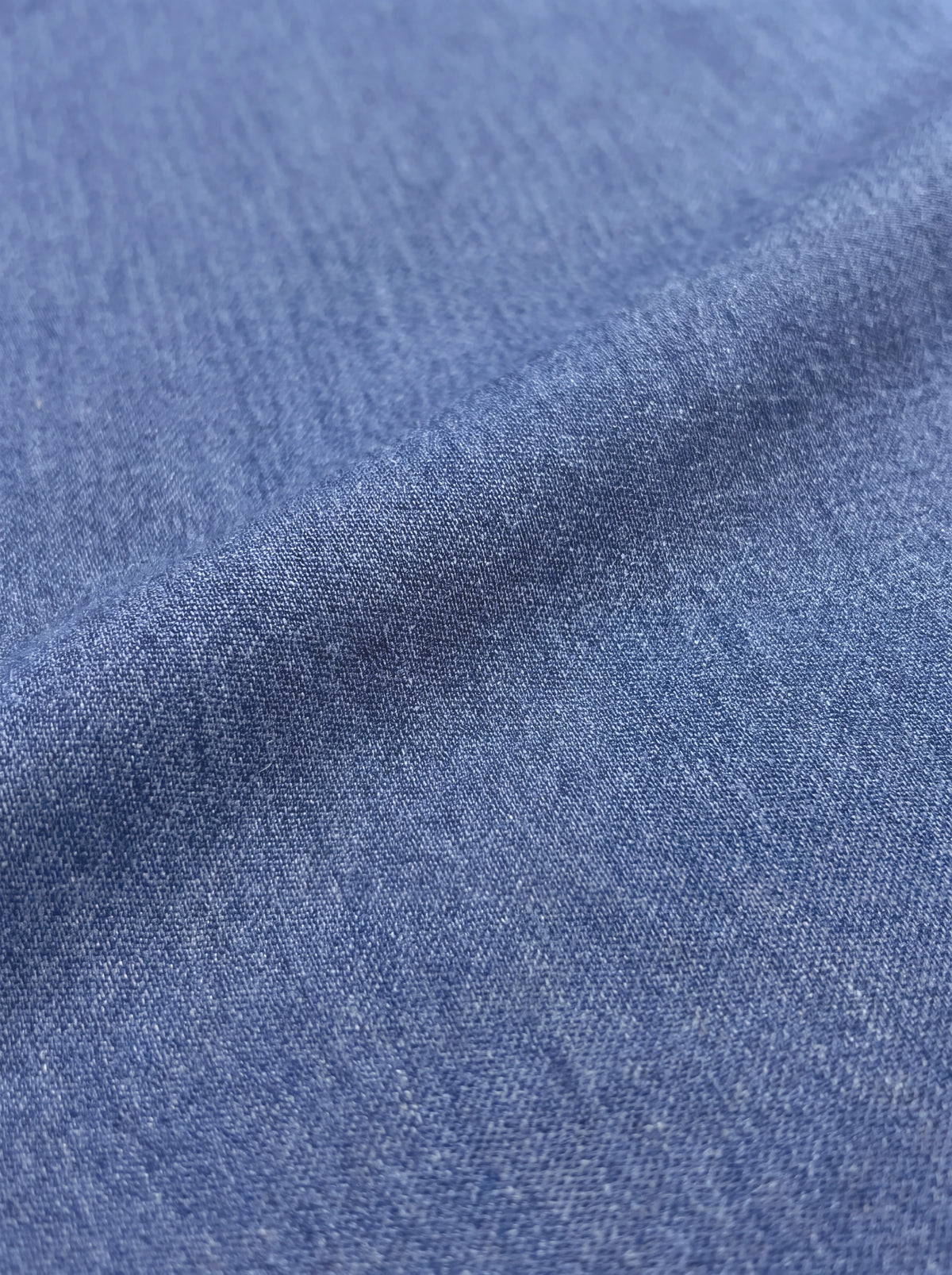 Dettaglio del tessuto denim azzurro