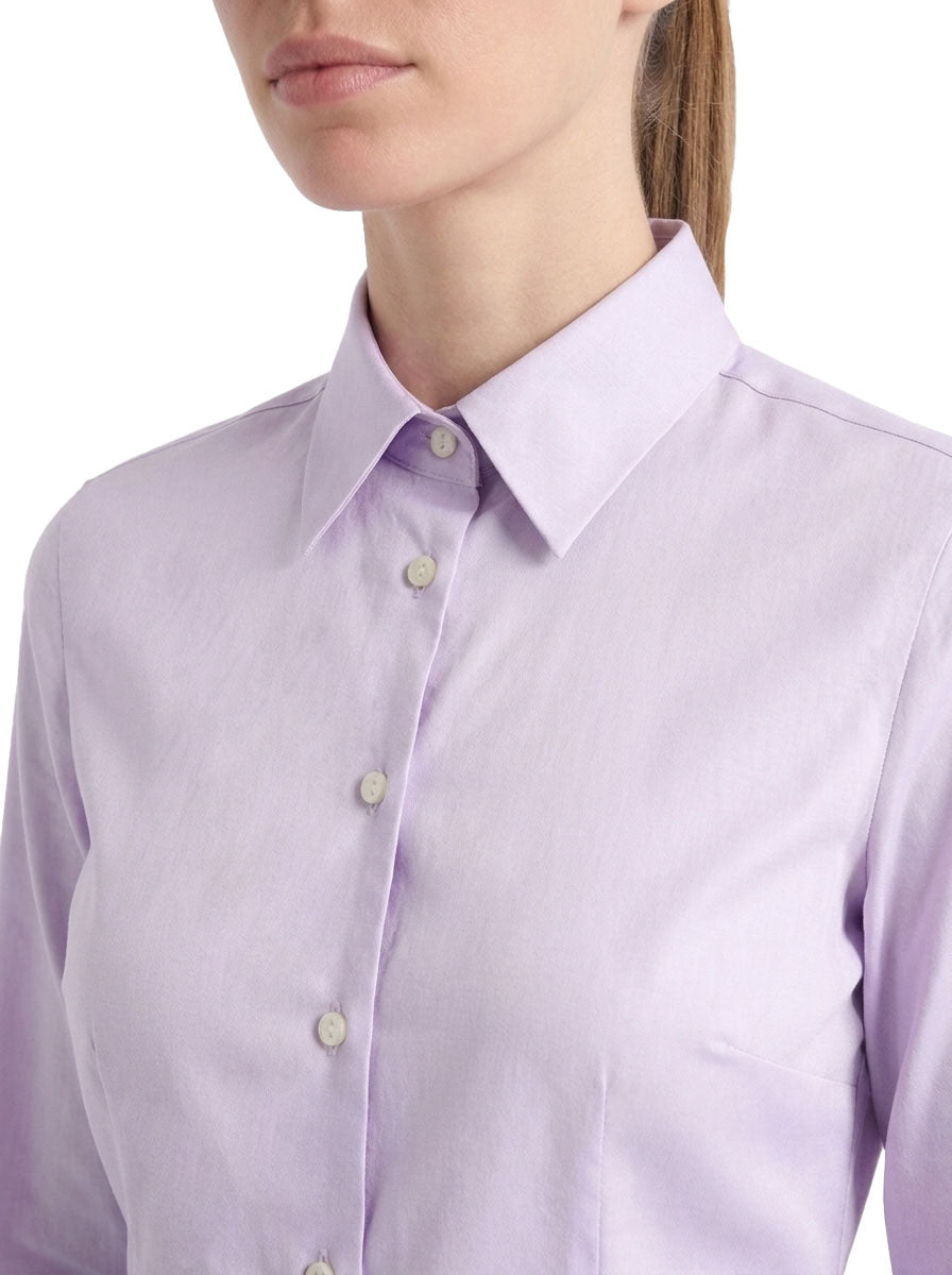 Dettaglio del collo della camicia donna lilla