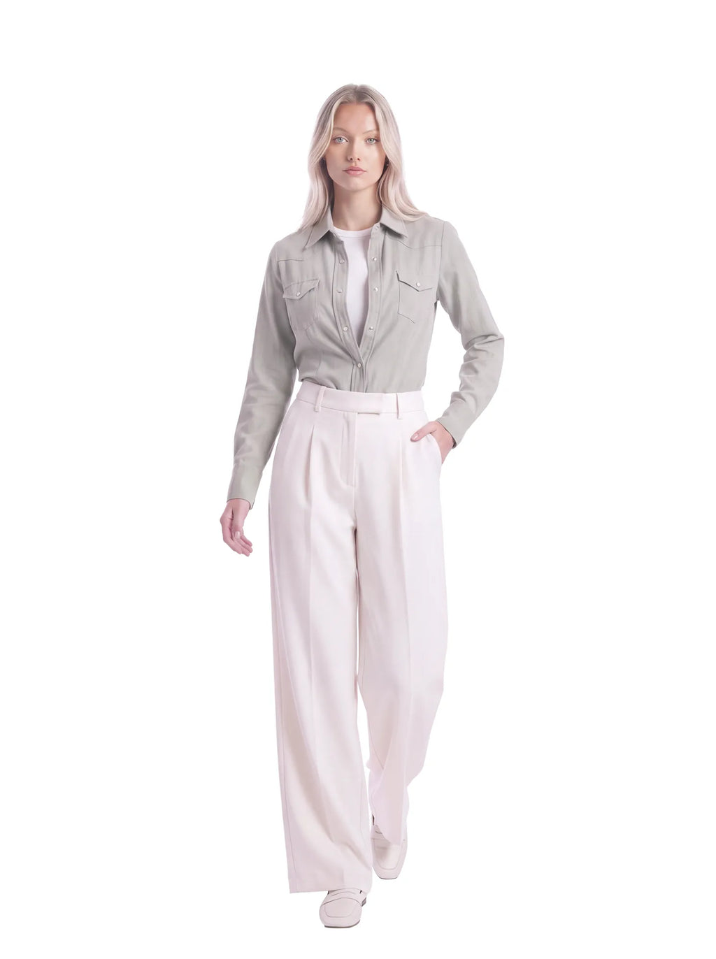 Camicia western grigia, indossata