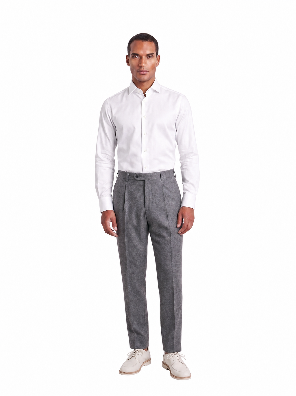 Camicia uomo bianca, indossata, vista frontale